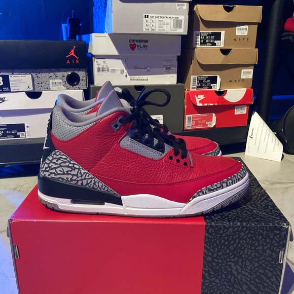 Nike Air Jordan 3 Fire Red - Picture 2 of 4